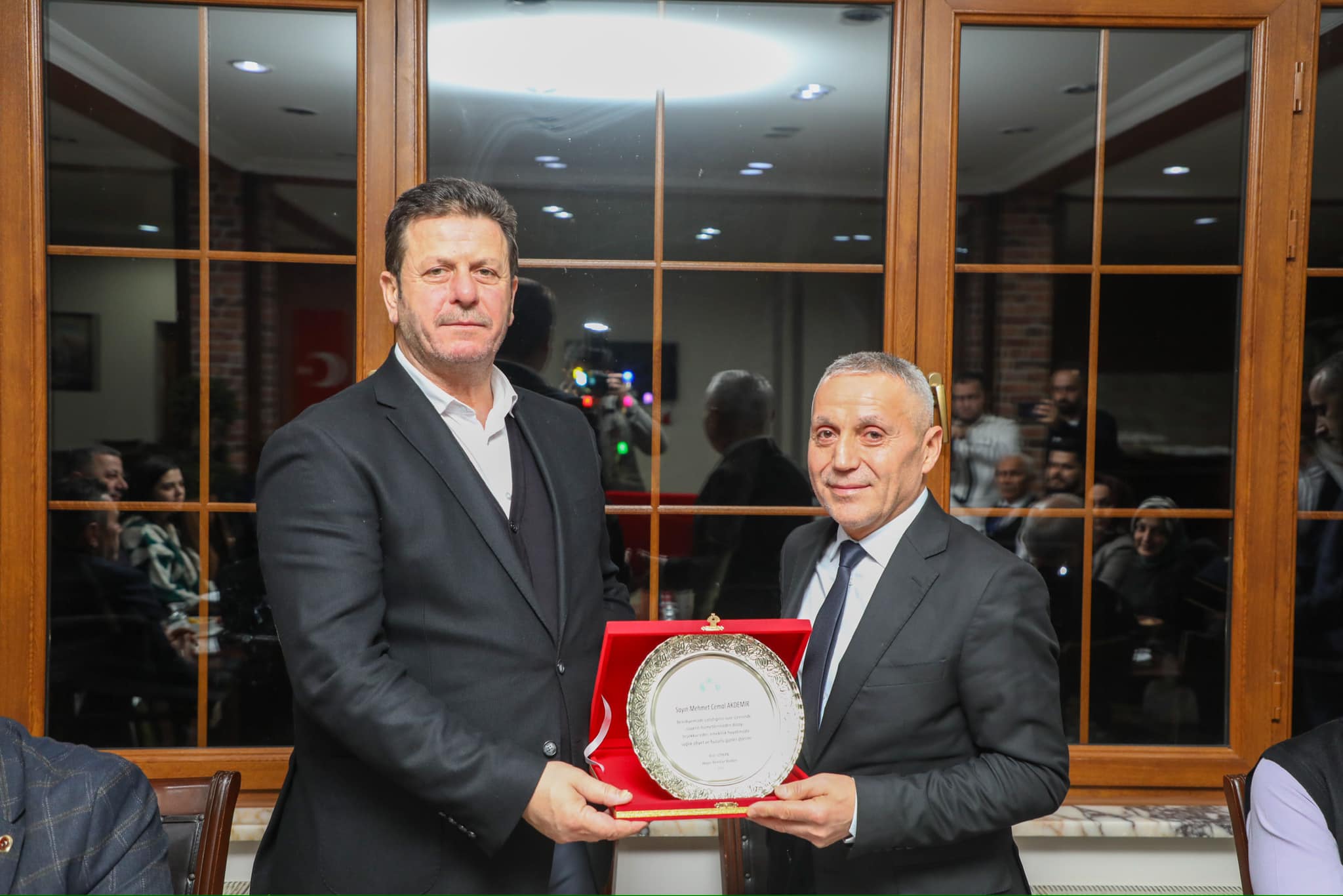 Akyazı Belediyesinin Gülen Yüzü Mehmet Ağabeye Veda 9