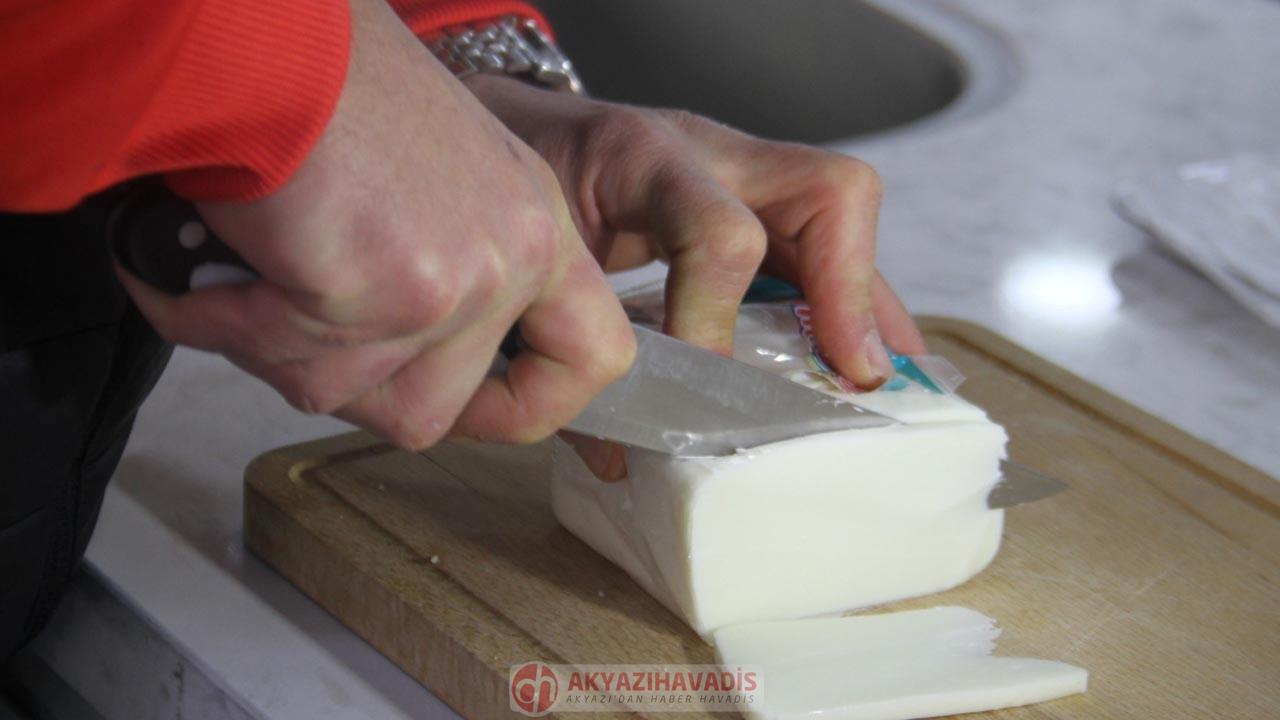 sakaryada-tarihi-gecmis-5-ton-kasar-peyniri-ele-gecirildi-IBMH8XCT.jpg